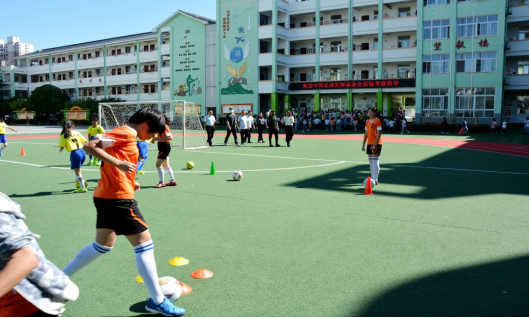 东昌小学有足球训练吗,东昌小学有足球训练吗现在
